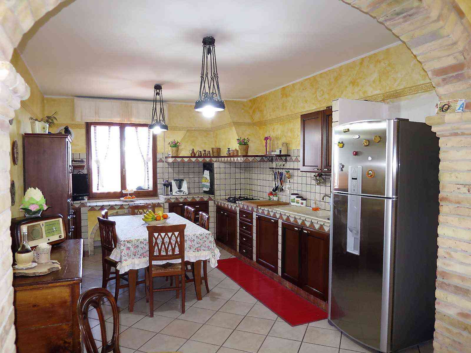 Casa di campagna Casa di campagna in vendita Notaresco (TE), Villa Vigneto - Notaresco - EUR 347.562 340