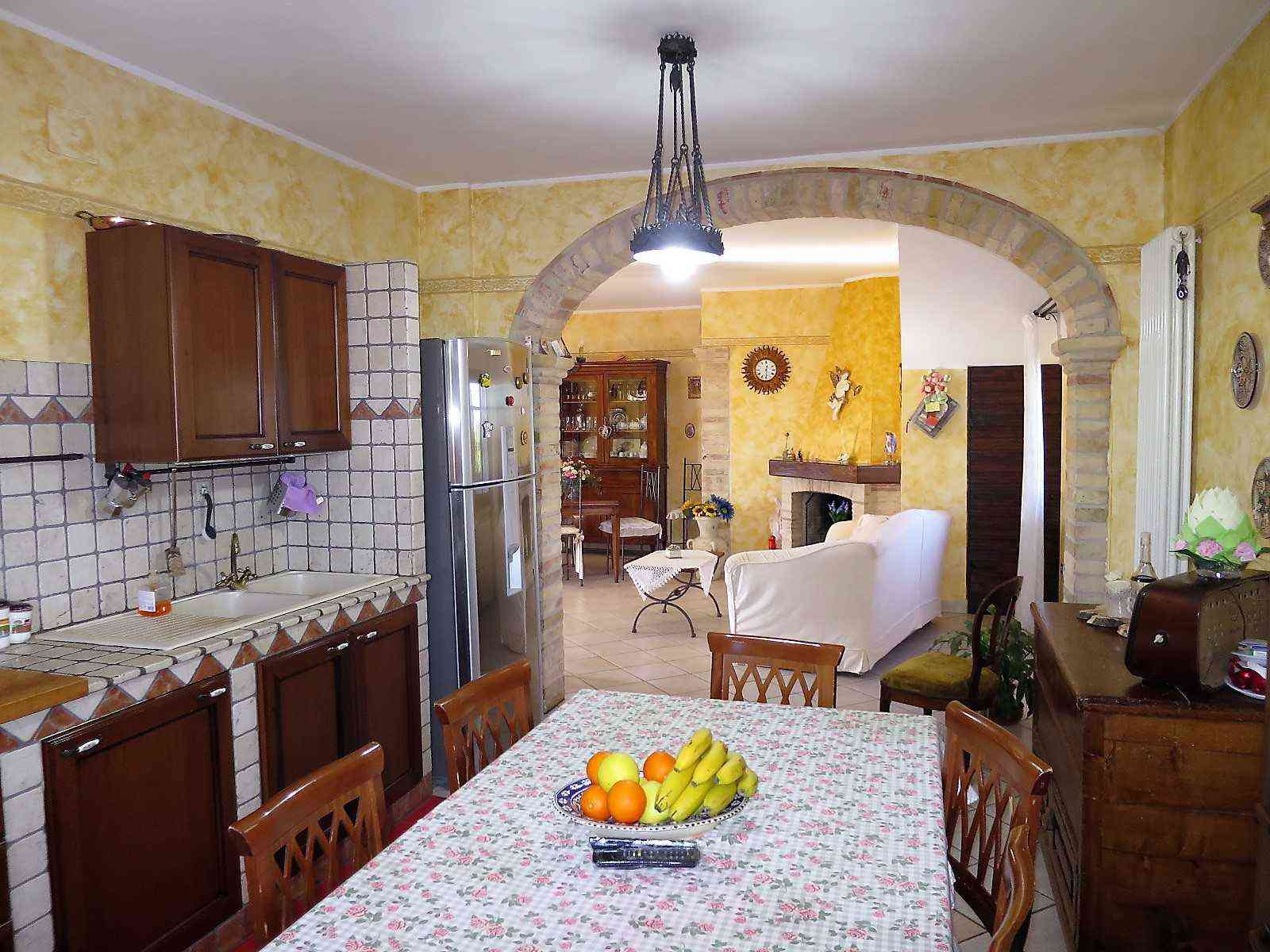 Casa di campagna Casa di campagna in vendita Notaresco (TE), Villa Vigneto - Notaresco - EUR 347.562 360