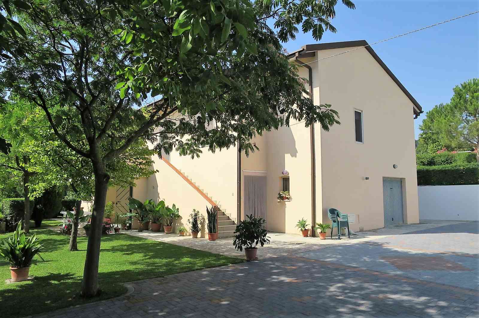 Country Houses Country Houses for sale Loreto Aprutino (PE), Casa Nespolo - Loreto Aprutino - EUR 263.952 310