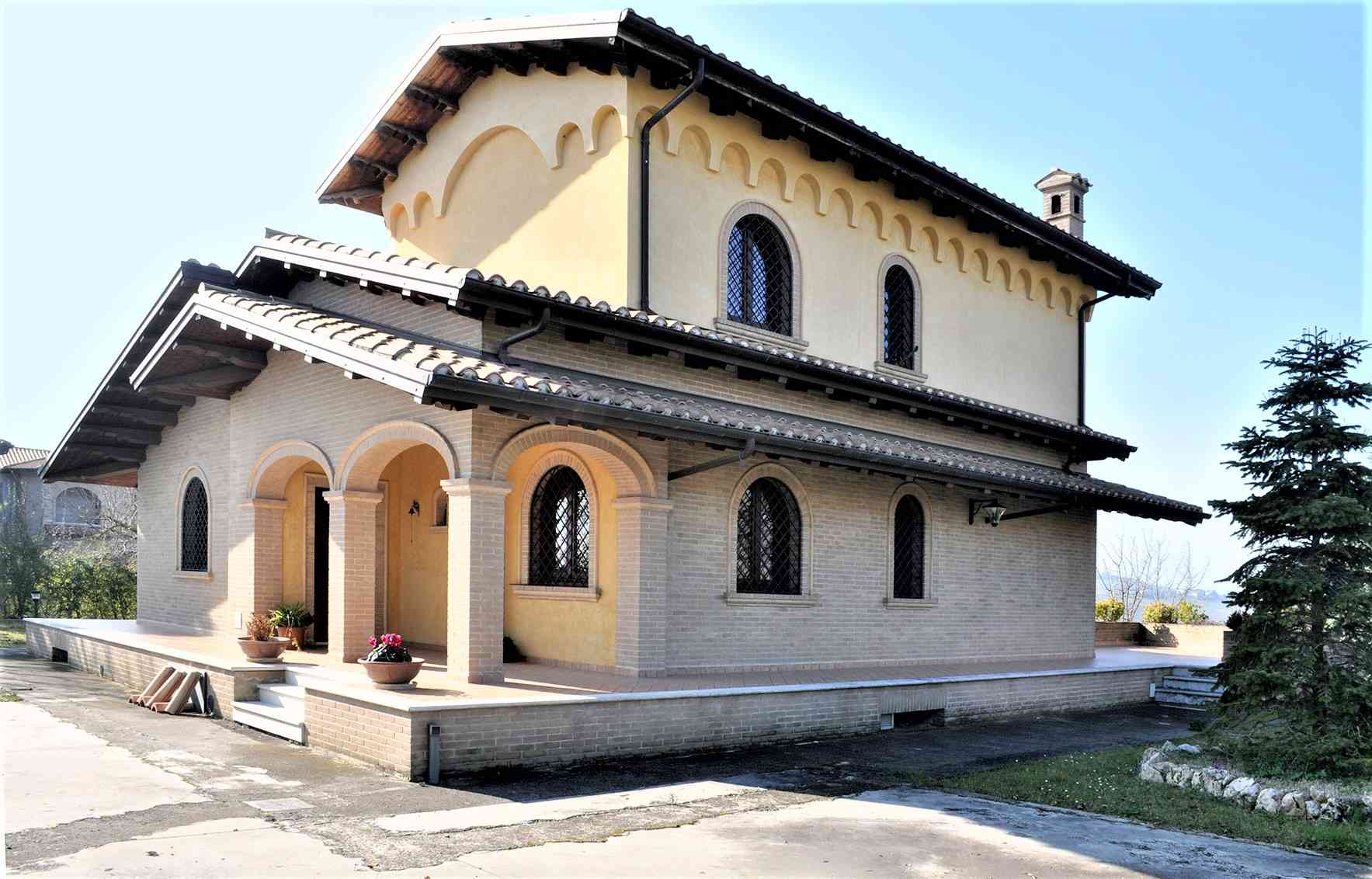 Villa Villa in vendita Tortoreto (TE), Villa Bianca - Tortoreto - EUR 578.919 10