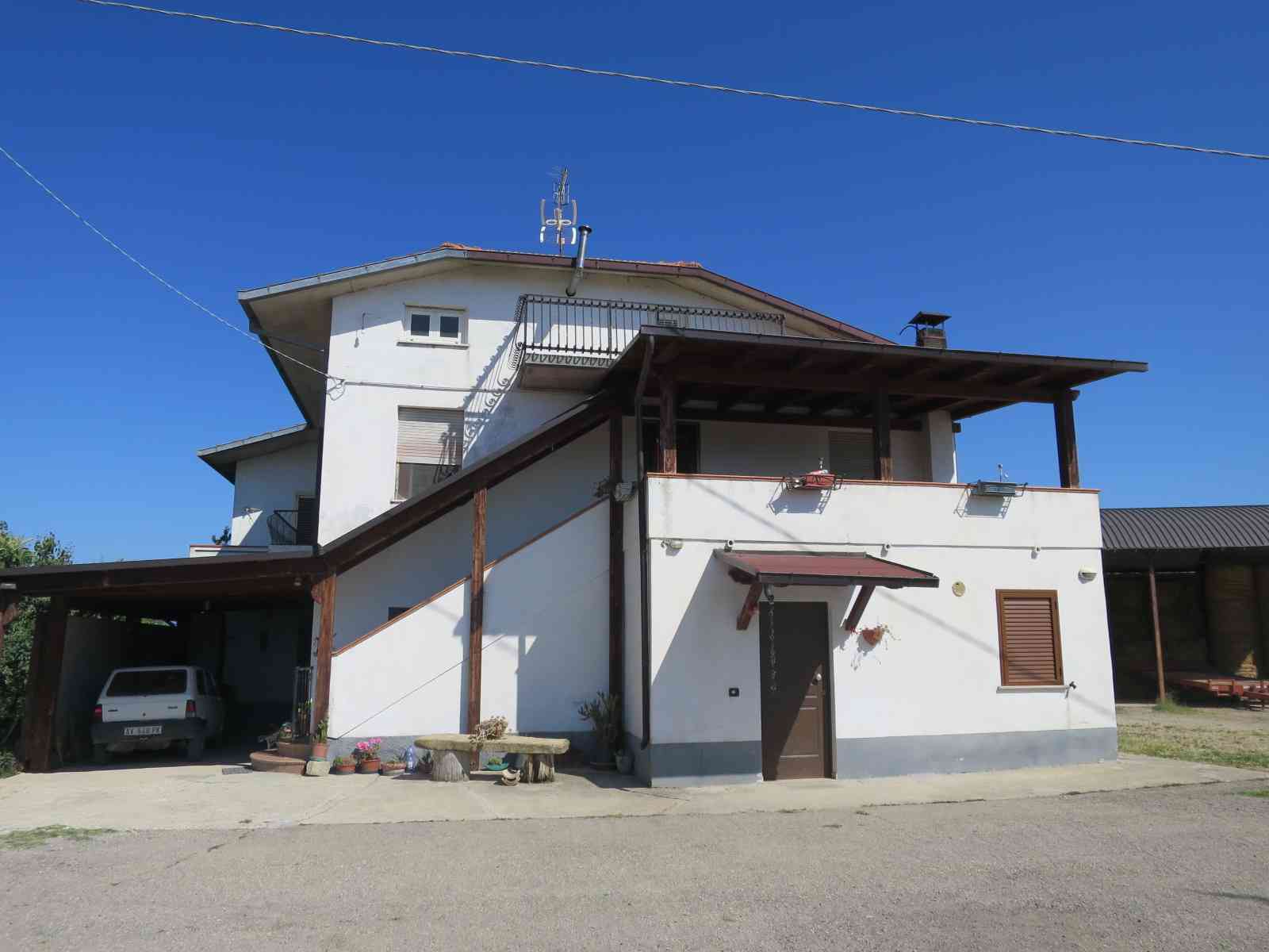 Country Houses Country Houses for sale Cellino Attanasio (TE), Casa Mela - Cellino Attanasio - EUR 240.306 380
