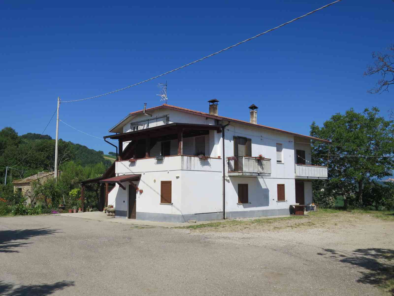 Country Houses Country Houses for sale Cellino Attanasio (TE), Casa Mela - Cellino Attanasio - EUR 240.306 550