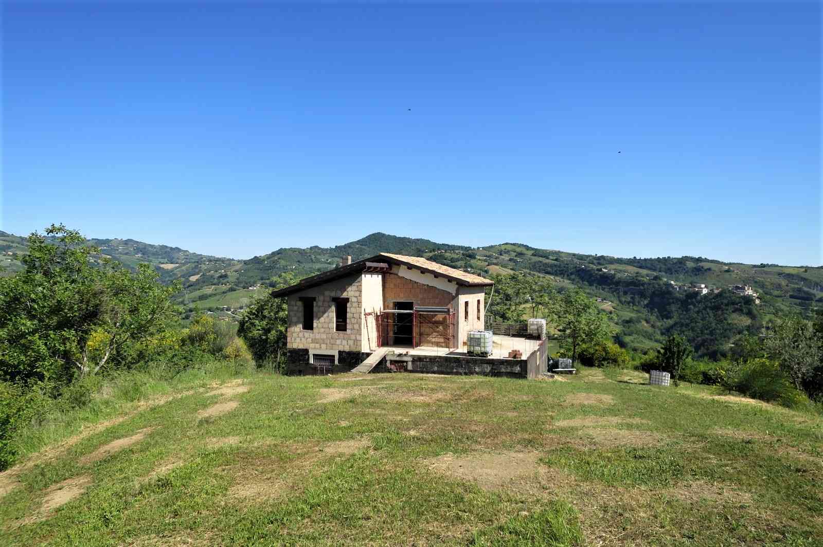 Country Houses Country Houses for sale Castiglione Messer Raimondo (TE), Casa Paradiso - Castiglione Messer Raimondo - EUR 127.128 490