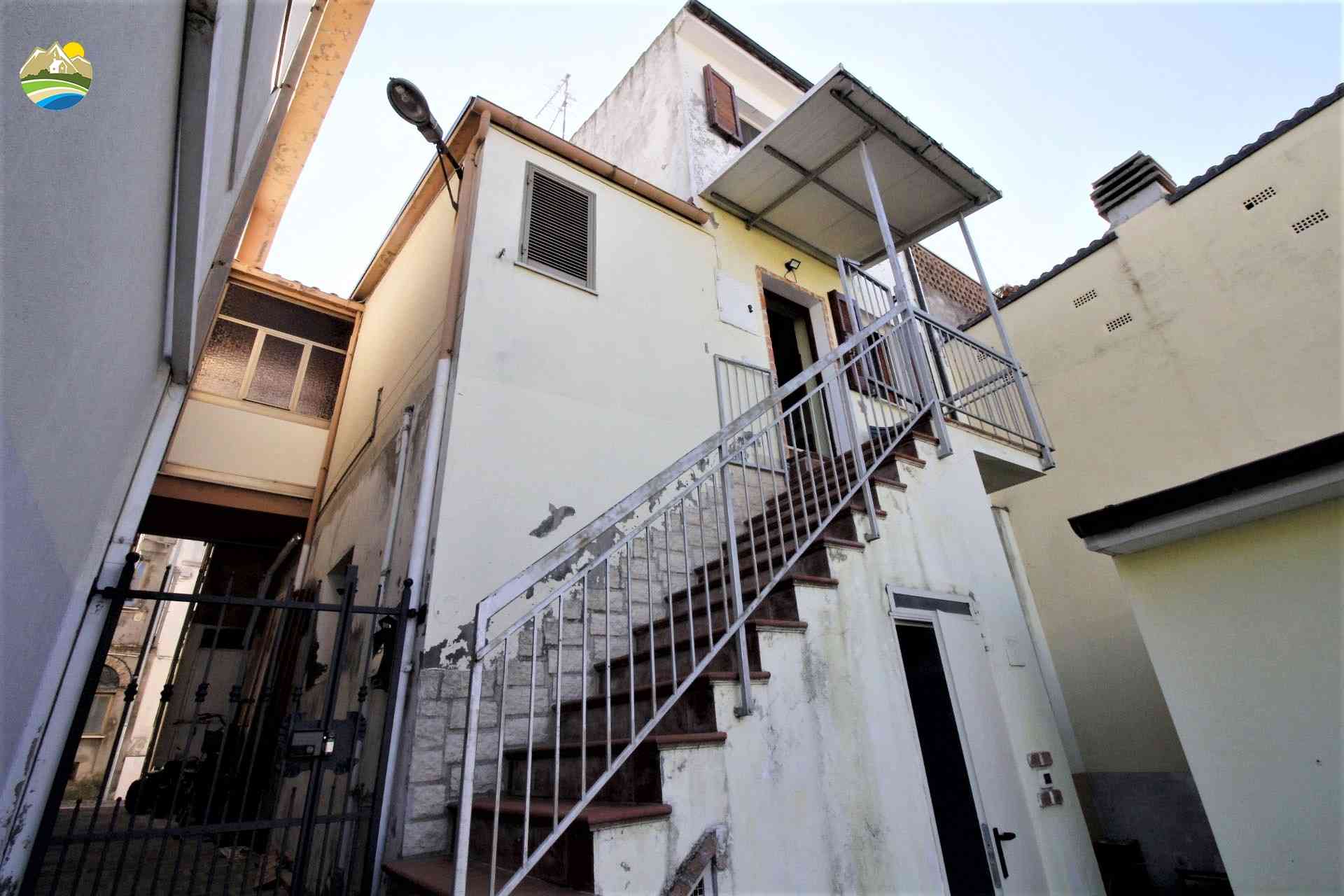 Casa in paese Casa in paese in vendita Castilenti (TE), Casa Alloro - Castilenti - EUR 60.076 710