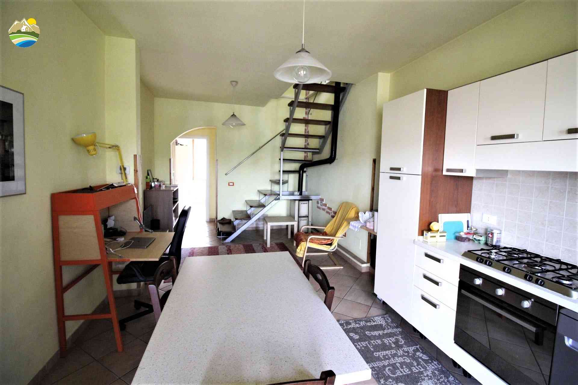 Casa in paese Casa in paese in vendita Castilenti (TE), Casa Alloro - Castilenti - EUR 60.076 740