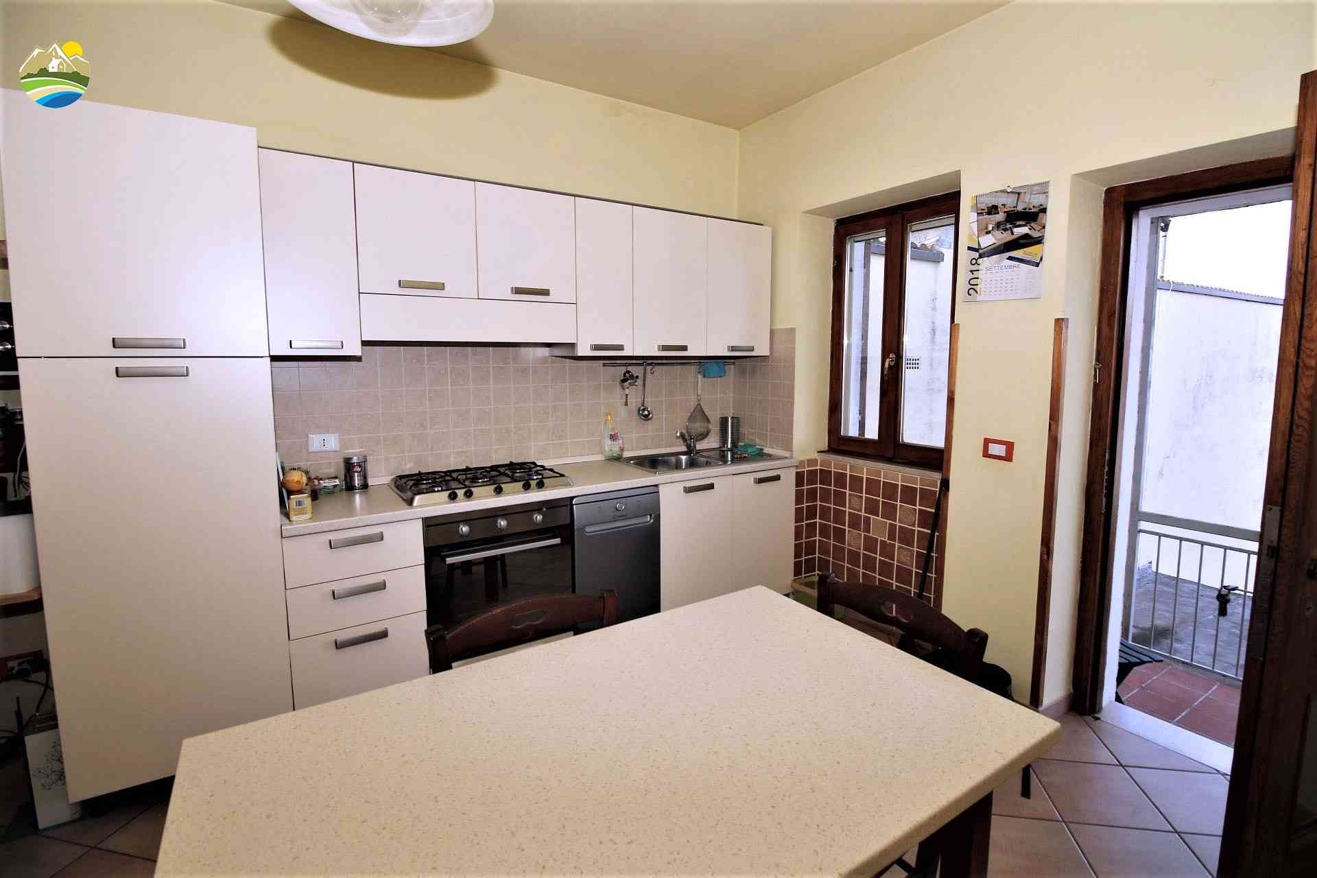 Casa in paese Casa in paese in vendita Castilenti (TE), Casa Alloro - Castilenti - EUR 60.076 800