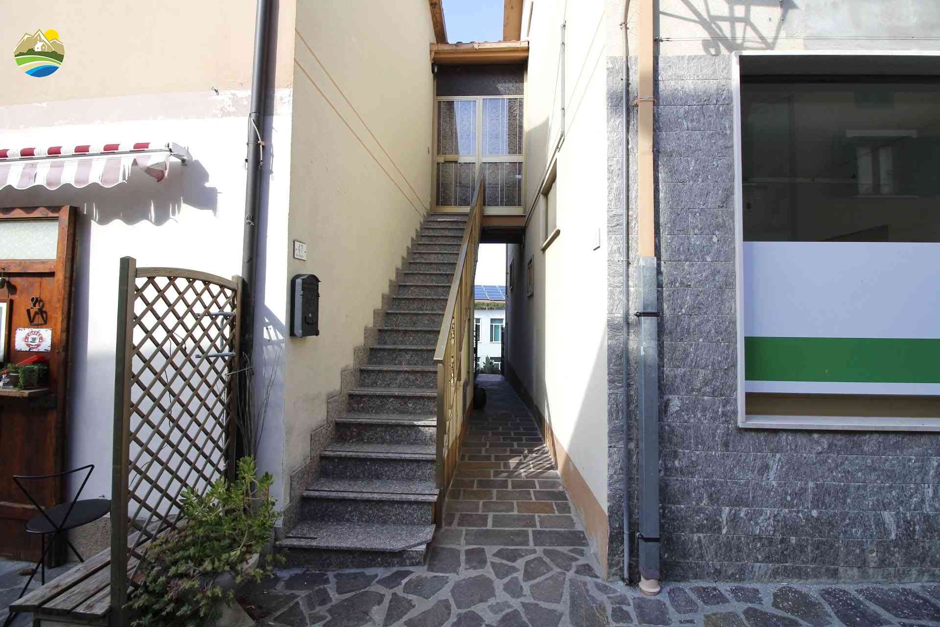 Casa in paese Casa in paese in vendita Castilenti (TE), Casa Alloro - Castilenti - EUR 60.076 890