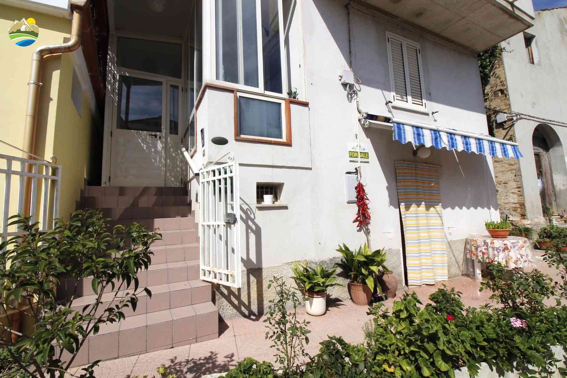 Townhouse Townhouse for sale Montefino (TE), Casa Peperone - Montefino - EUR 58.177 520