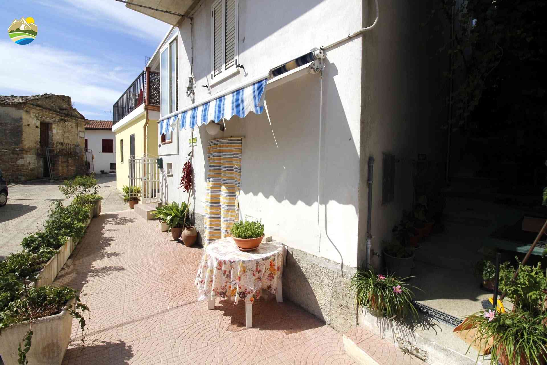 Casa in paese Casa in paese in vendita Montefino (TE), Casa Peperone - Montefino - EUR 58.435 540
