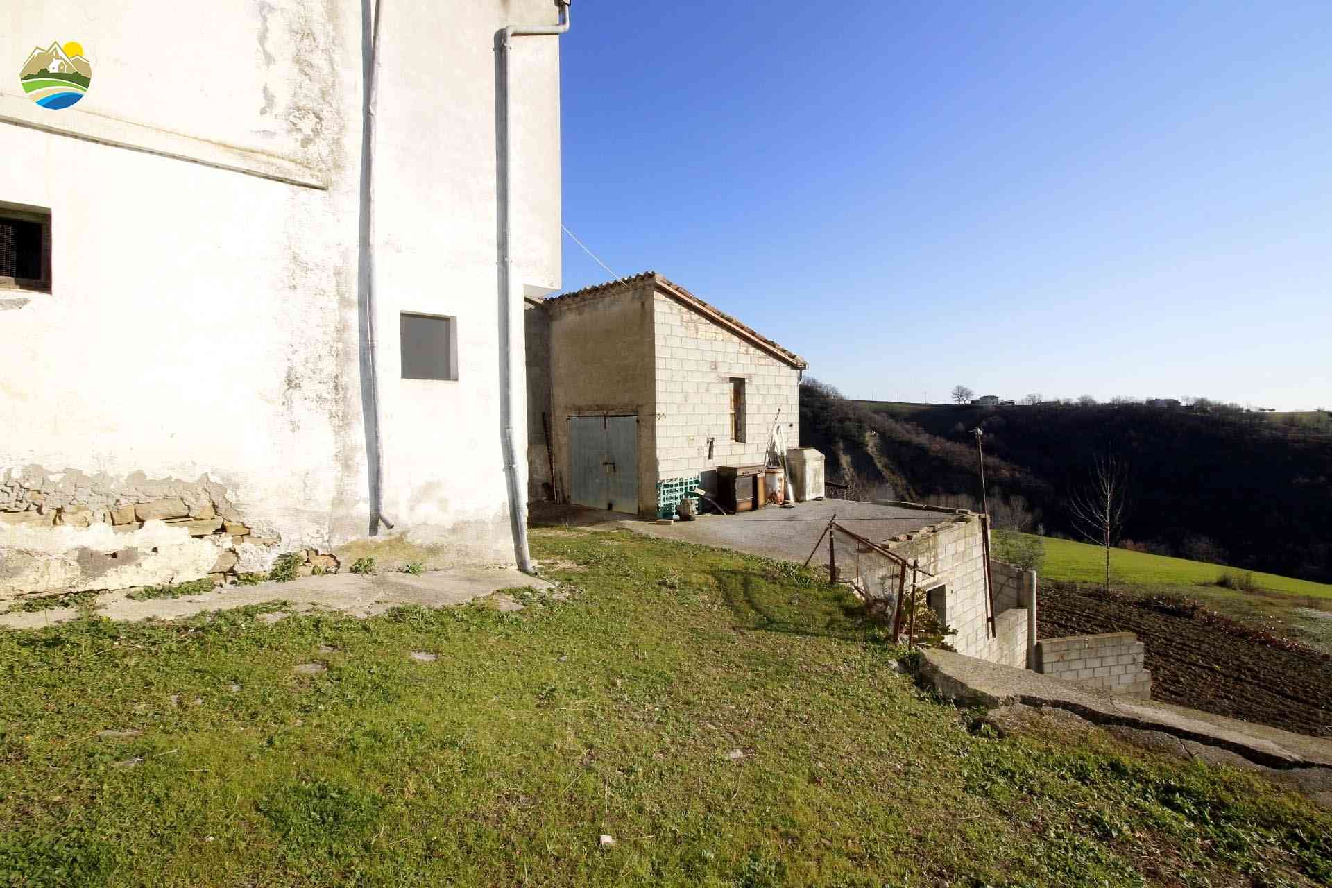 Country Houses Country Houses for sale Castiglione Messer Raimondo (TE), Cascina degli Uliveti - Castiglione Messer Raimondo - EUR 51.480 710