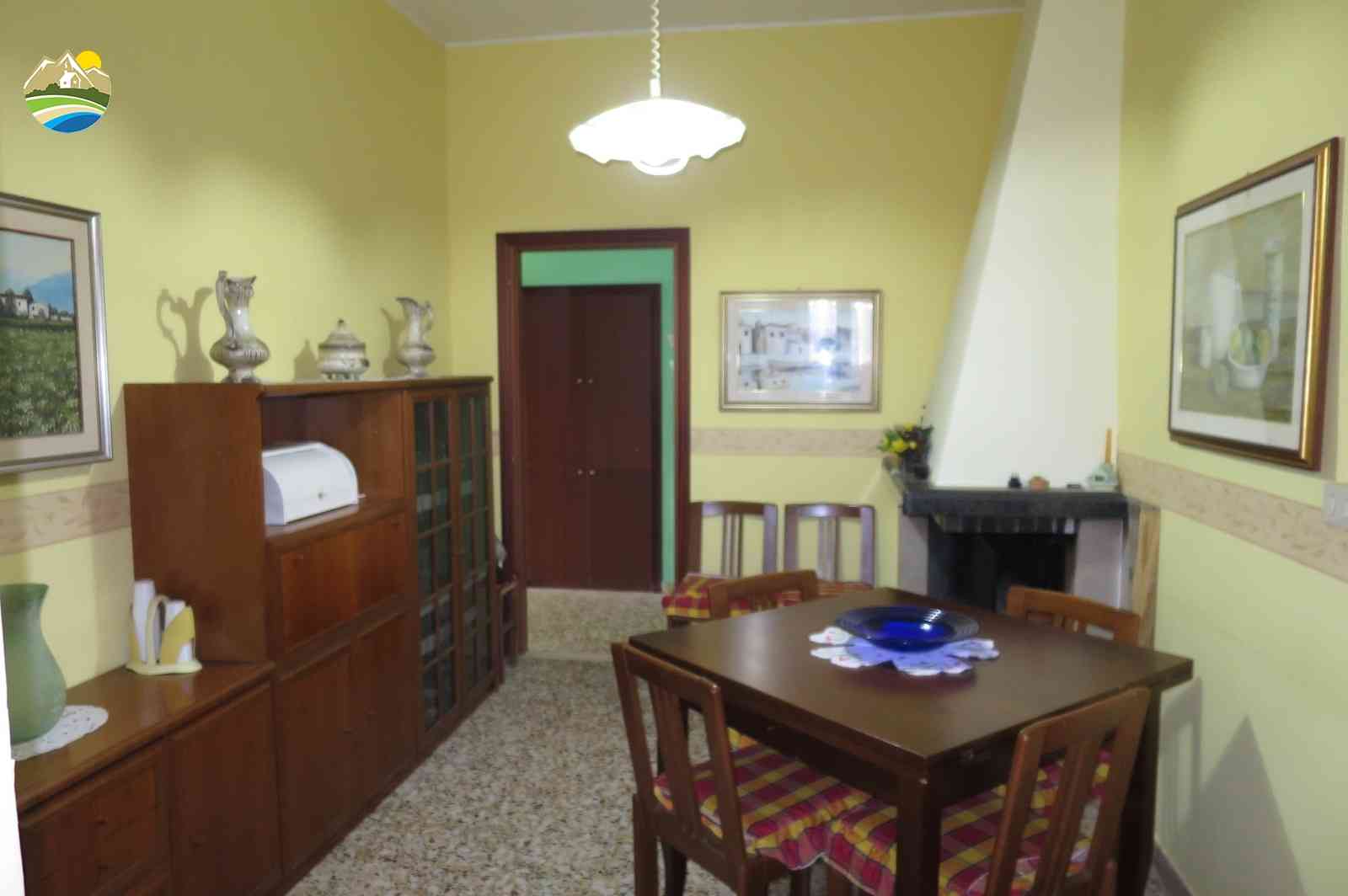 Townhouse Townhouse for sale Picciano (PE), Casa Pesco - Picciano - EUR 42.000 630