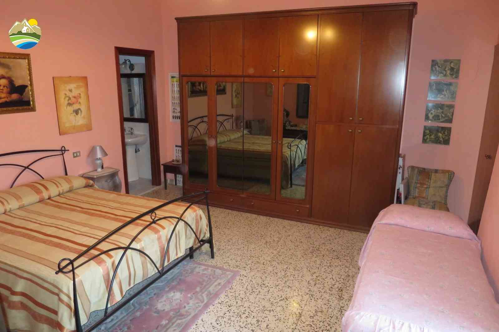 Townhouse Townhouse for sale Picciano (PE), Casa Pesco - Picciano - EUR 42.000 650