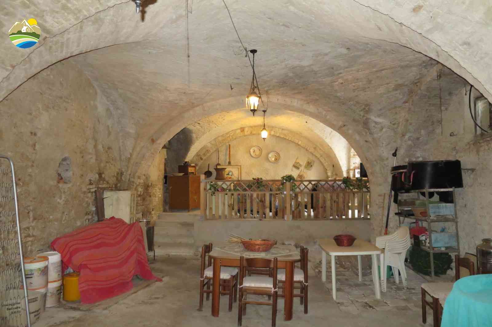 Townhouse Townhouse for sale Picciano (PE), Casa Pesco - Picciano - EUR 42.000 680