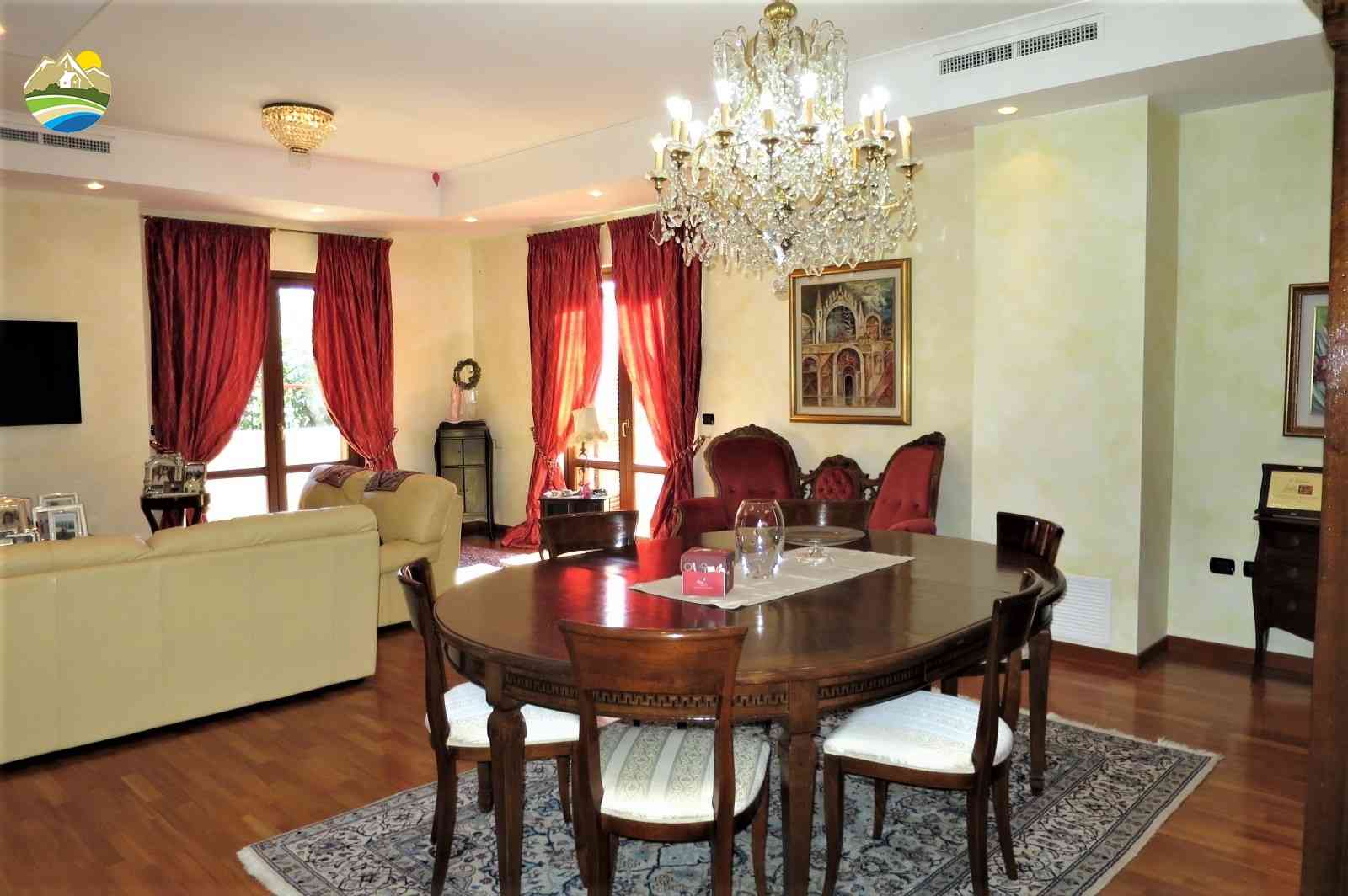 Villa Villa in vendita Castiglione Messer Raimondo (TE), Villa Melograno - Castiglione Messer Raimondo - EUR 382.305 610