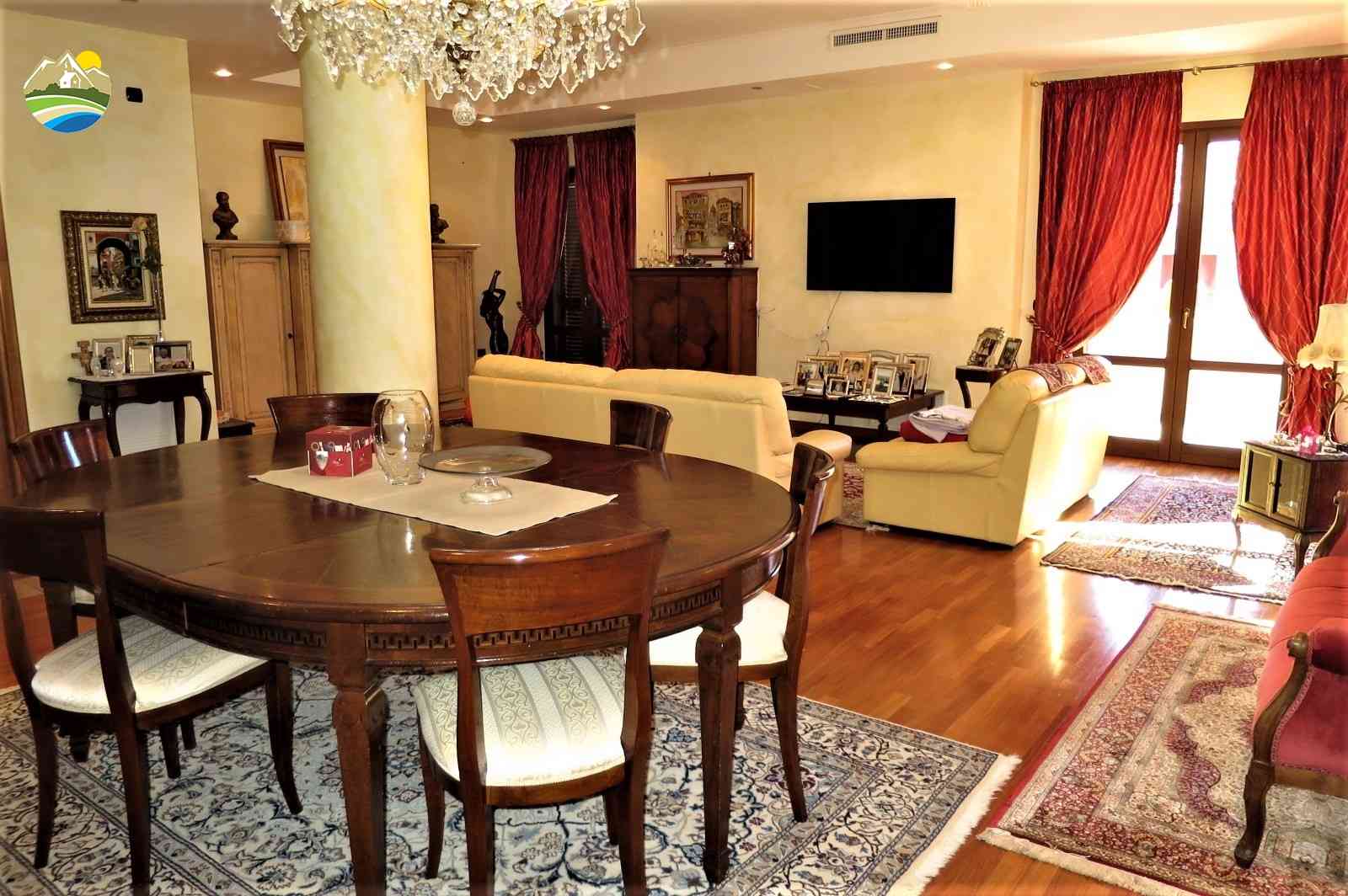 Villa Villa in vendita Castiglione Messer Raimondo (TE), Villa Melograno - Castiglione Messer Raimondo - EUR 382.305 620