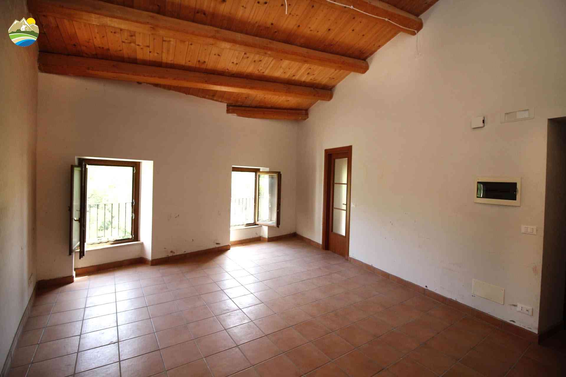Country Houses Country Houses for sale Bisenti (TE), Appartamento De Carolis - Bisenti - EUR 83.297 540