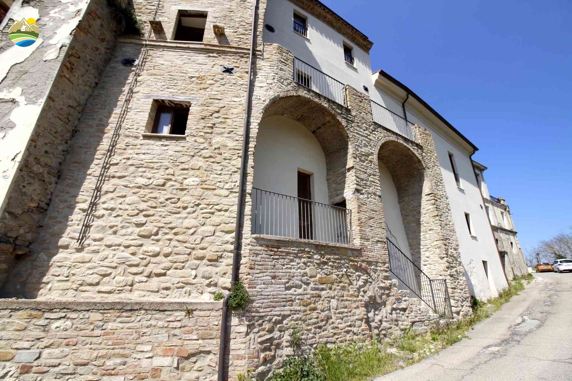 Country Houses Country Houses for sale Bisenti (TE), Appartamento De Carolis - Bisenti - EUR 82.956 580