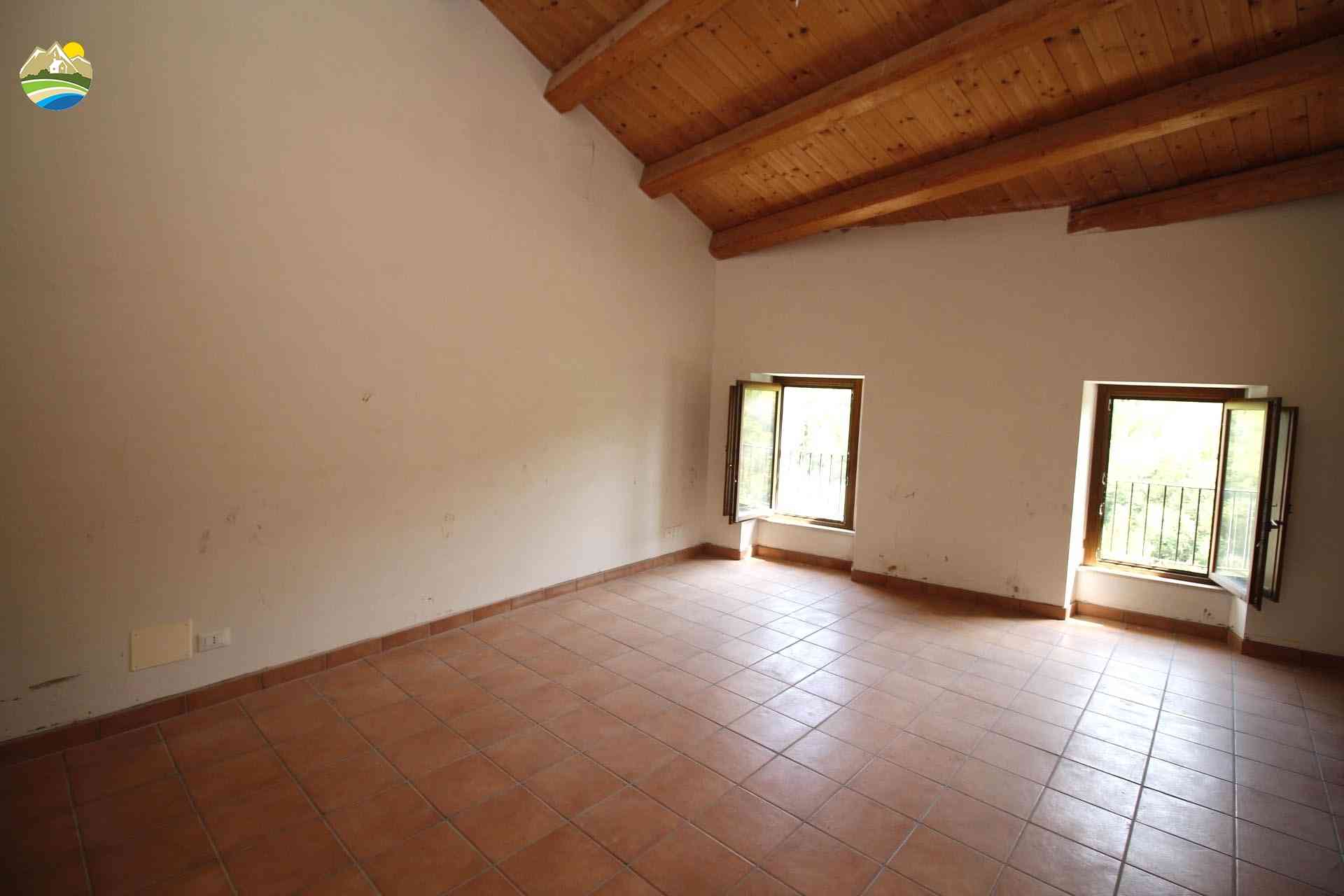 Country Houses Country Houses for sale Bisenti (TE), Appartamento De Carolis - Bisenti - EUR 83.297 590