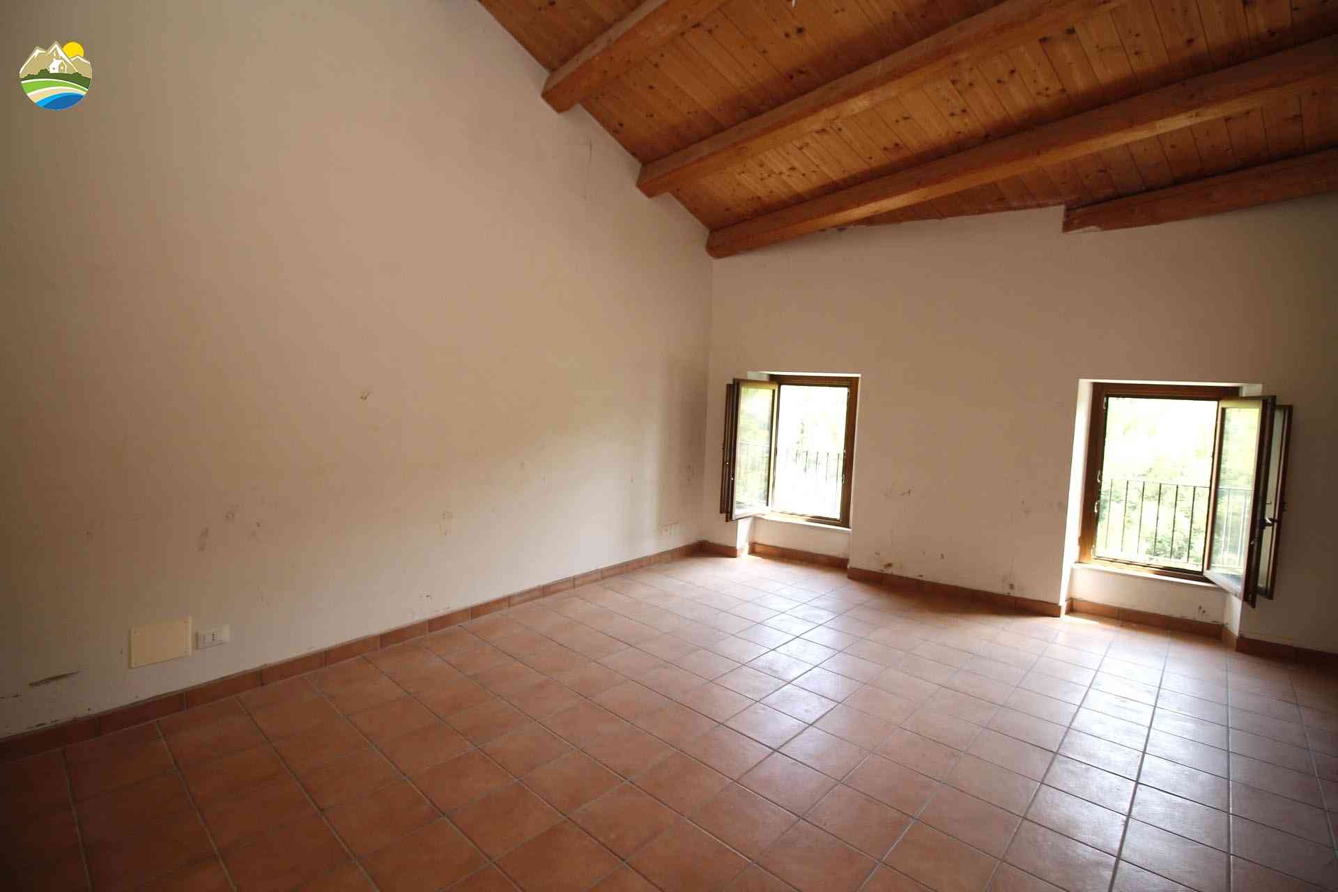 Country Houses Country Houses for sale Bisenti (TE), Appartamento De Carolis - Bisenti - EUR 82.956 590