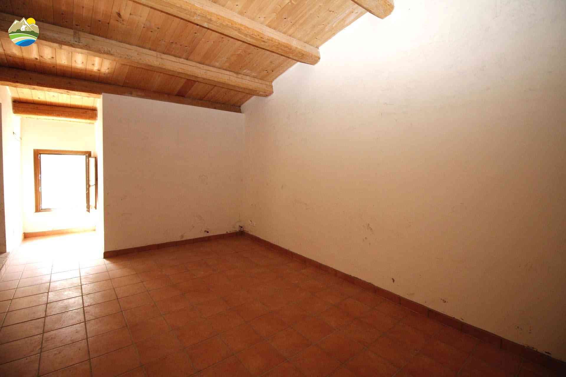 Country Houses Country Houses for sale Bisenti (TE), Appartamento De Carolis - Bisenti - EUR 82.956 690
