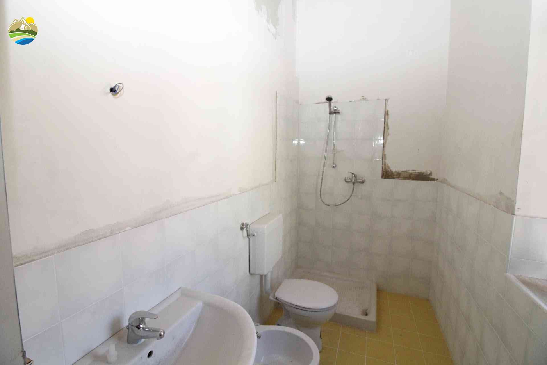 Country Houses Country Houses for sale Bisenti (TE), Appartamento De Carolis - Bisenti - EUR 82.956 710
