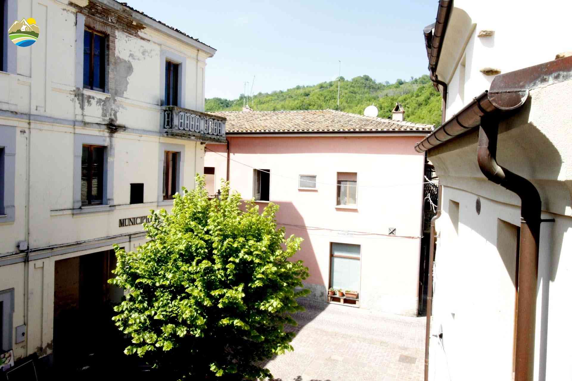 Country Houses Country Houses for sale Bisenti (TE), Appartamento De Carolis - Bisenti - EUR 83.297 730