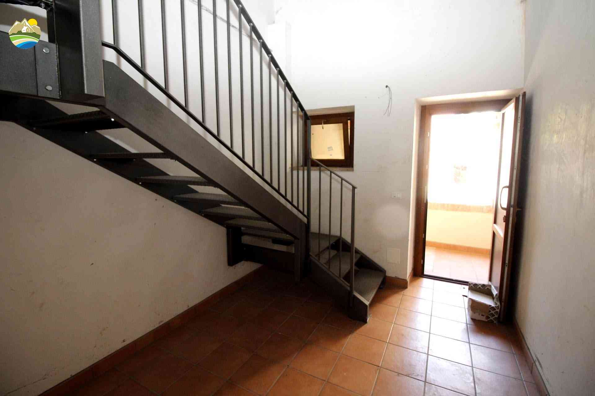 Country Houses Country Houses for sale Bisenti (TE), Appartamento De Carolis - Bisenti - EUR 82.956 780