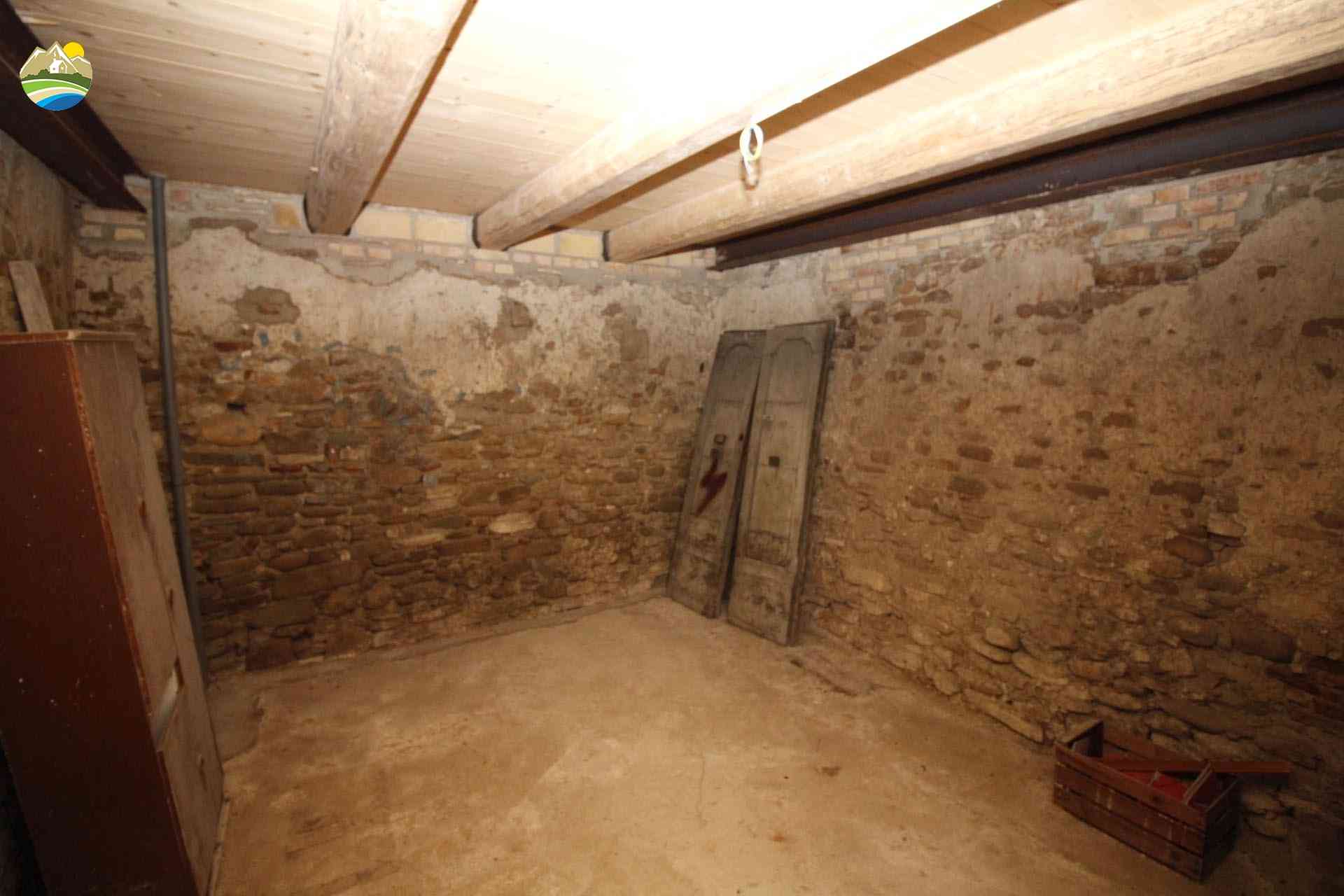 Country Houses Country Houses for sale Bisenti (TE), Appartamento De Carolis - Bisenti - EUR 82.956 800