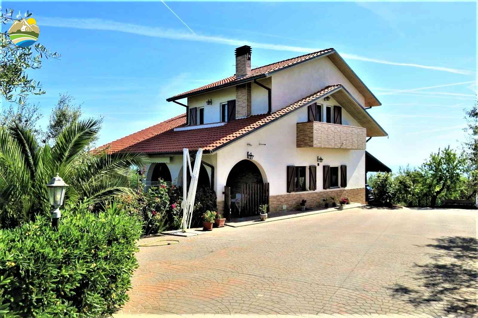 Villa Villa in vendita Pineto (TE), Villa Miramare - Pineto - EUR 557.073 10