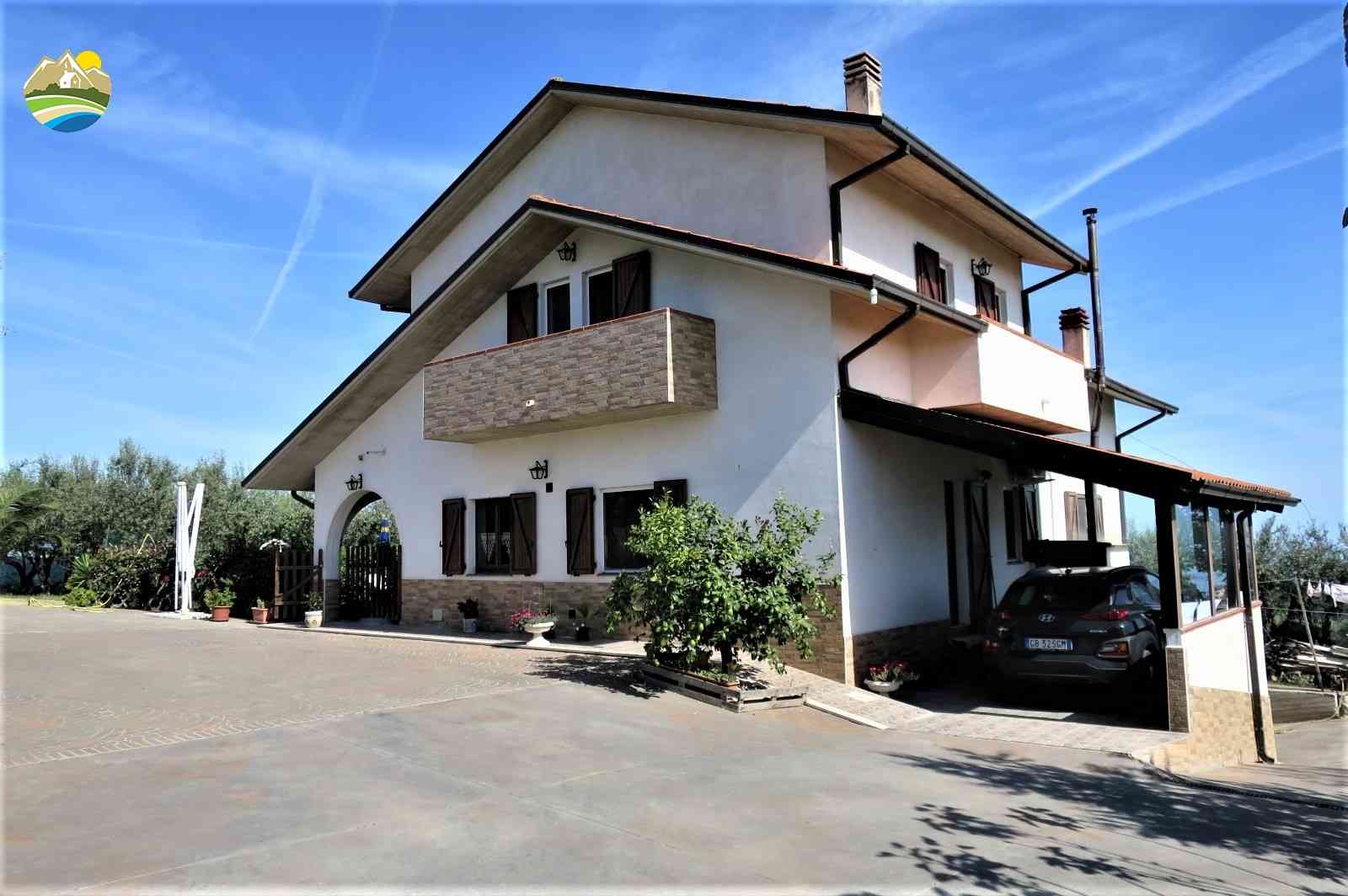 Villa Villa in vendita Pineto (TE), Villa Miramare - Pineto - EUR 557.073 570
