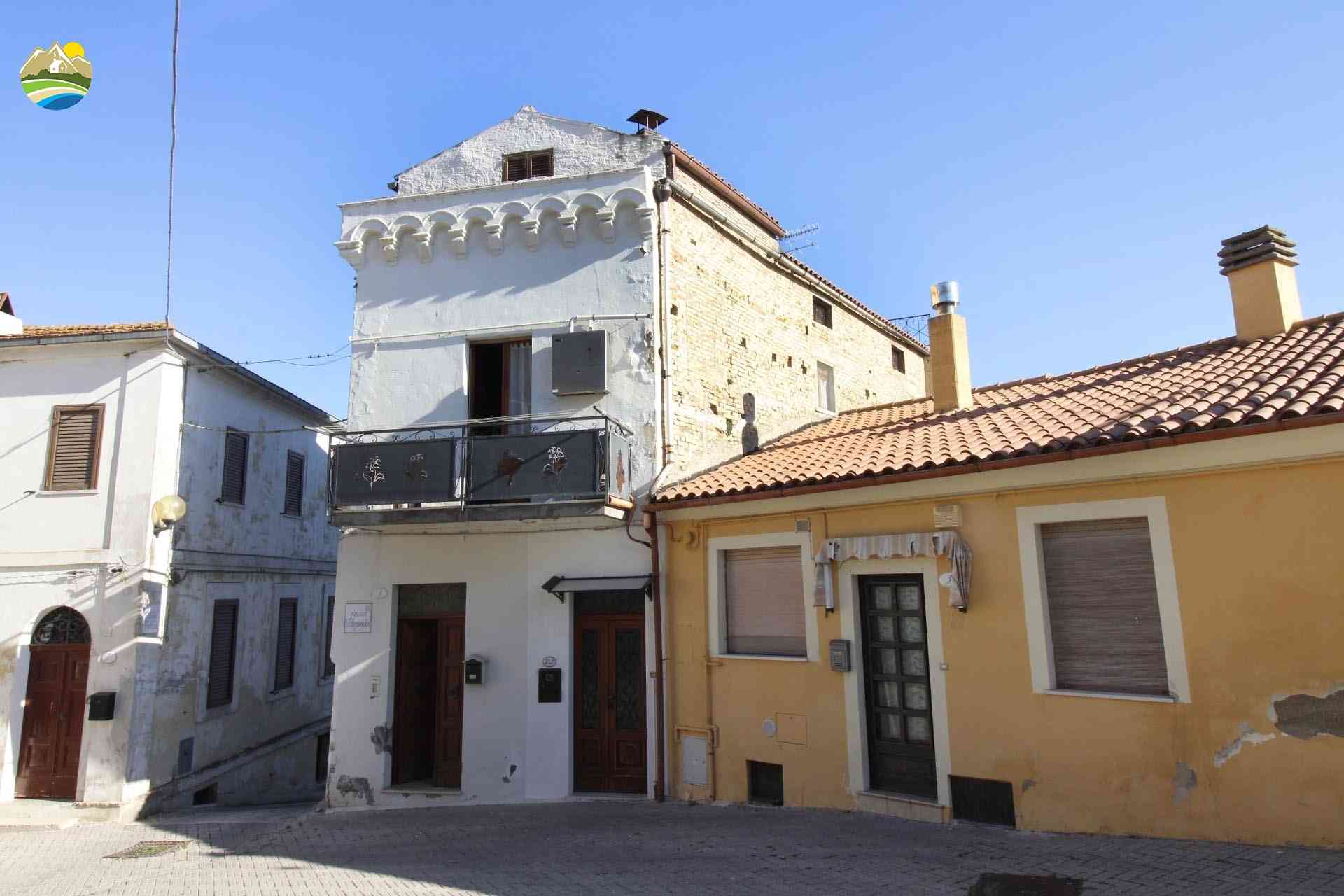 Casa in paese Casa in paese in vendita Elice (PE), Casa Antonella - Elice - EUR 90.531 800