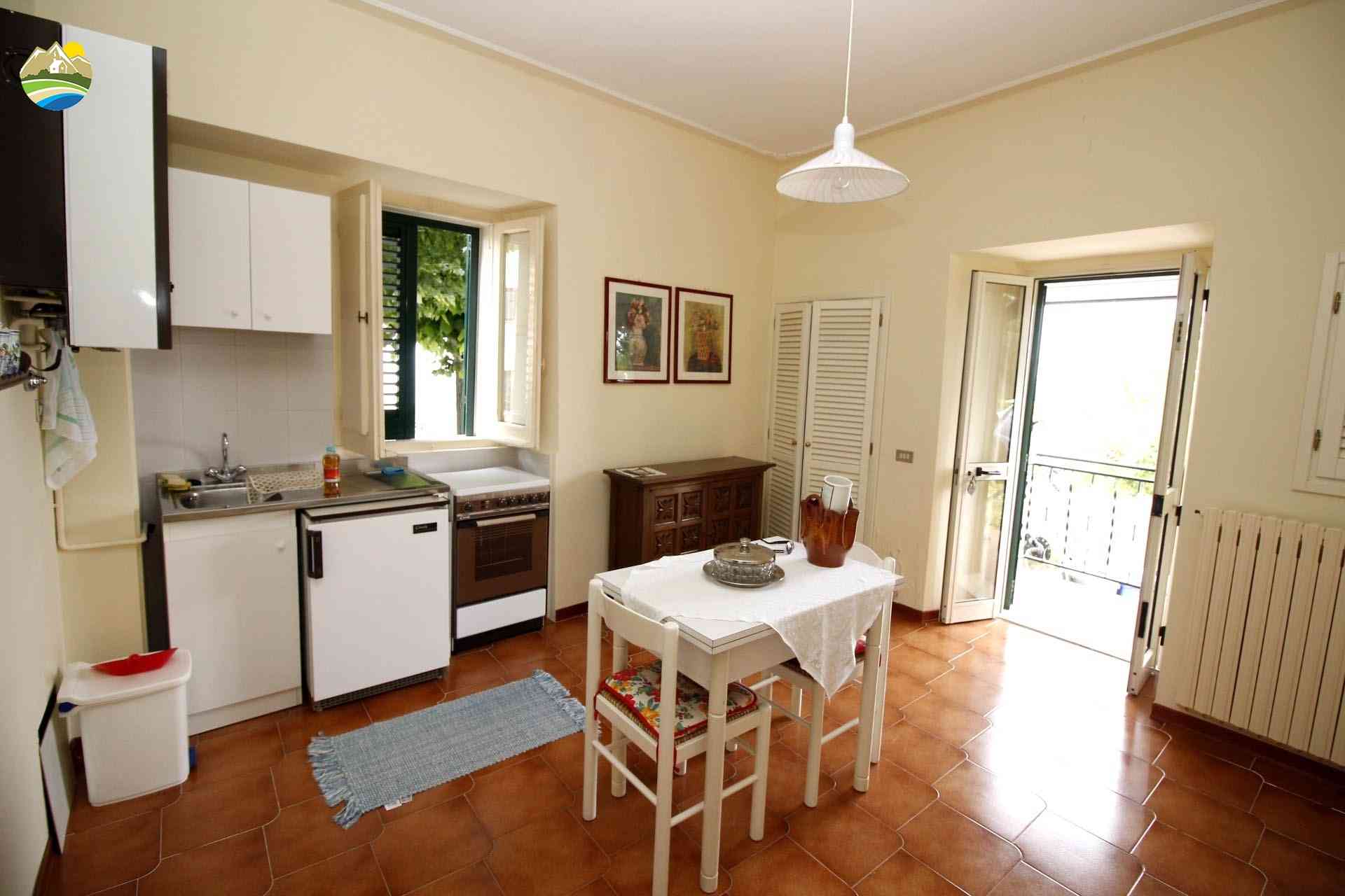 Townhouse Townhouse for sale Cellino Attanasio (TE), Casa del Priore - Cellino Attanasio - EUR 105.000 800