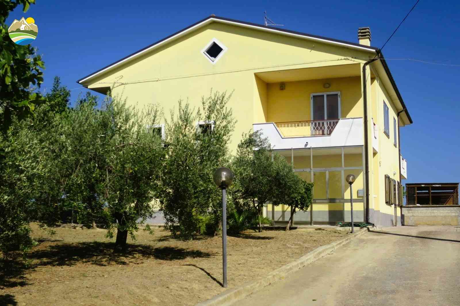 Country Houses Country Houses for sale Montefino (TE), Casa Fiorella - Montefino - EUR 198.221 570