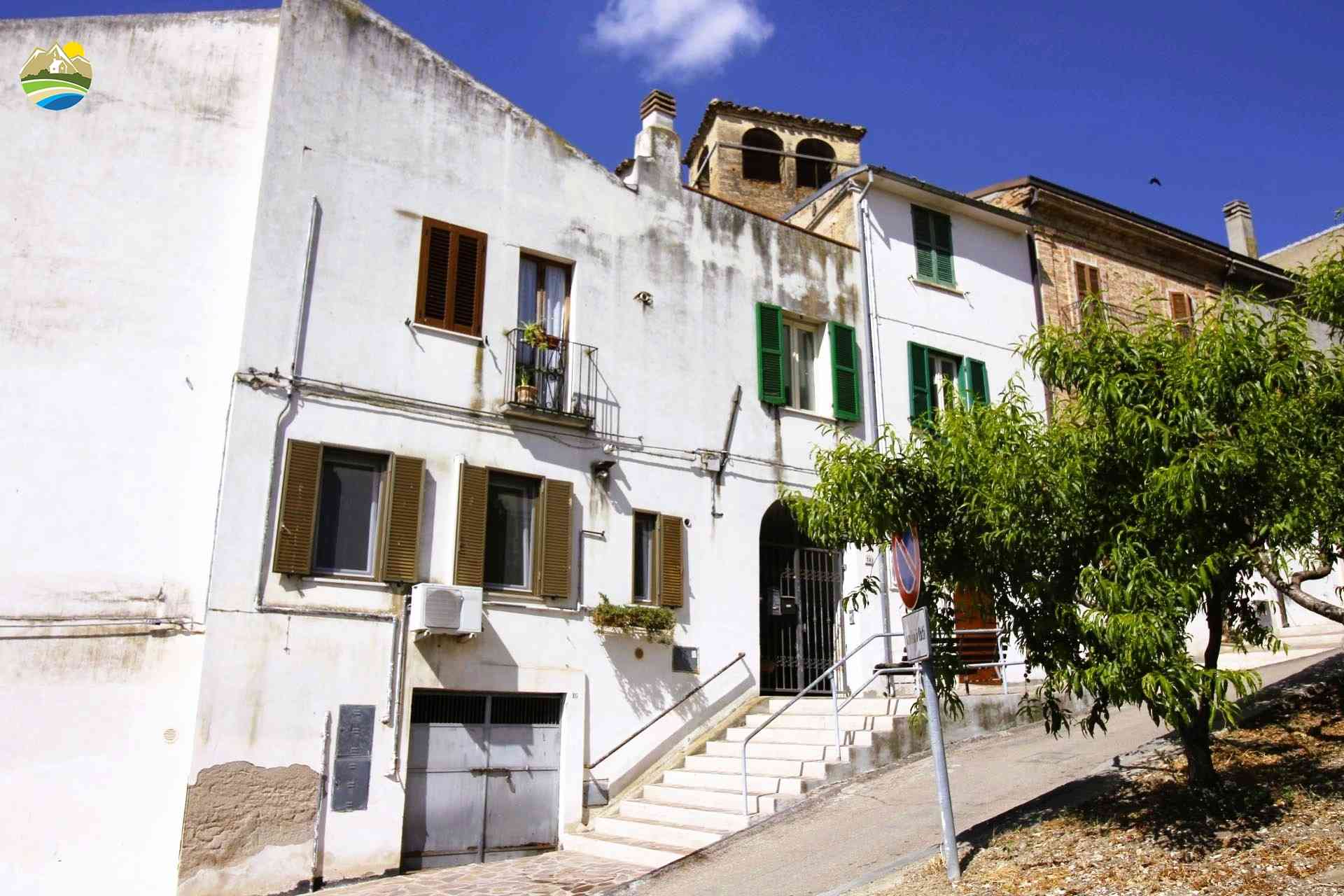 Townhouse Townhouse for sale Pianella (PE), Casa della Torre - Pianella - EUR 37.707 570