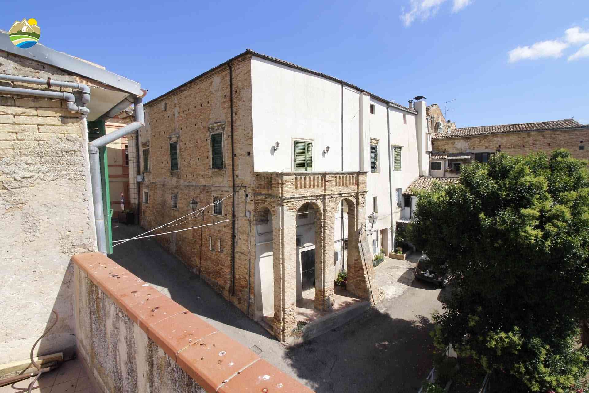 Townhouse Townhouse for sale Pianella (PE), Casa della Torre - Pianella - EUR 37.707 800