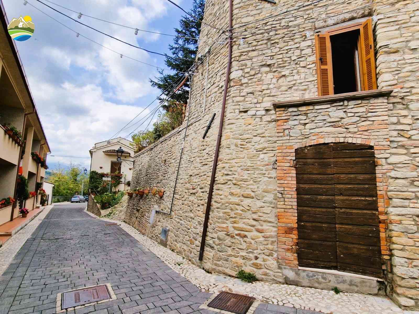 Townhouse Townhouse for sale Arsita (TE), Casa Bacucco - Arsita - EUR 63.278 590