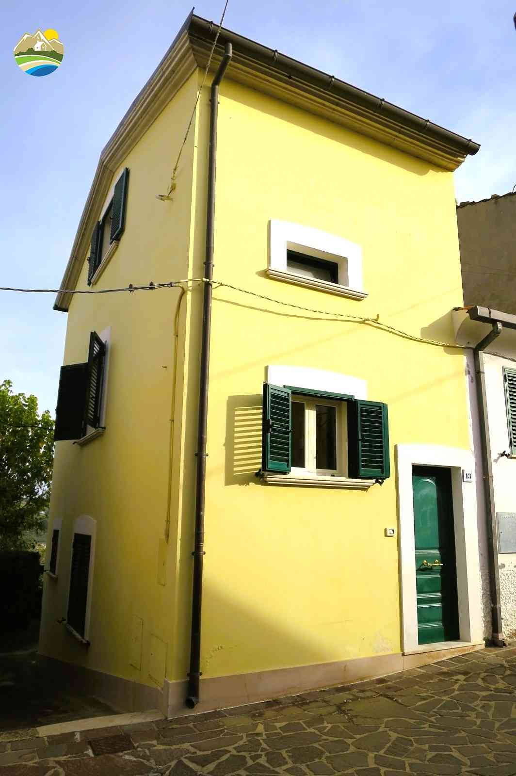 Townhouse Townhouse for sale Picciano (PE), Casa Bomboniera - Picciano - EUR 48.828 650 small
