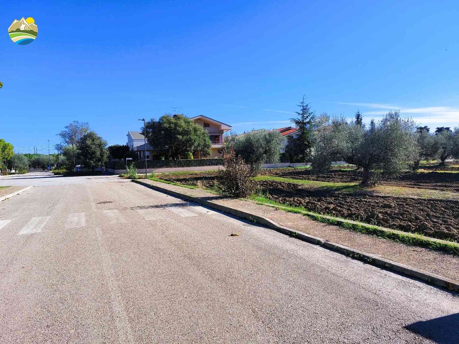 Country Houses Mare e Natura - Pineto - EUR 120.153