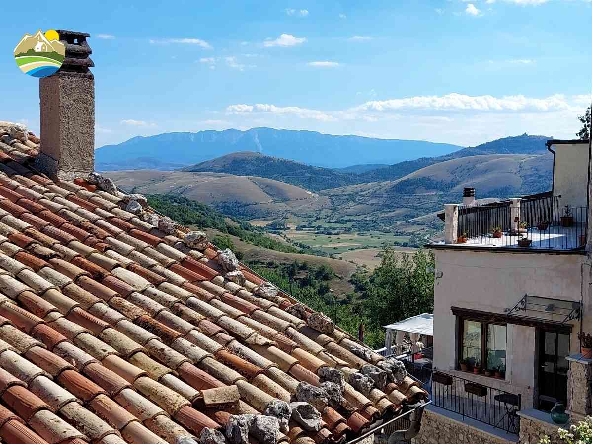 Townhouse Townhouse for sale Castel del Monte (AQ), Casa del Monte - Castel del Monte - EUR 85.000 720
