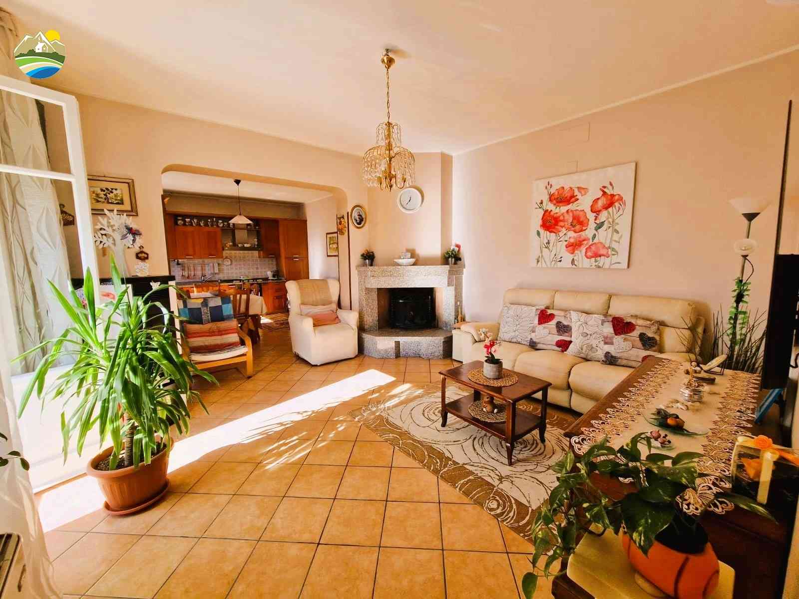 Country Houses Country Houses for sale Castiglione Messer Raimondo (TE), Casa Mare e Monti - Castiglione Messer Raimondo - EUR 287.275 580