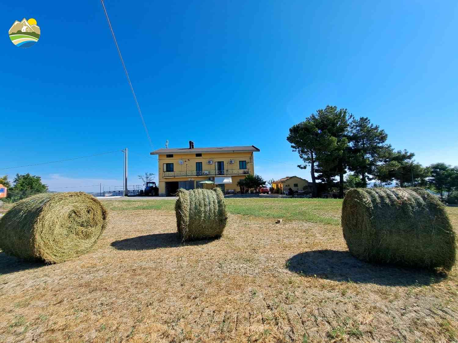 Country Houses Country Houses for sale Castiglione Messer Raimondo (TE), Casa Mare e Monti - Castiglione Messer Raimondo - EUR 287.275 880