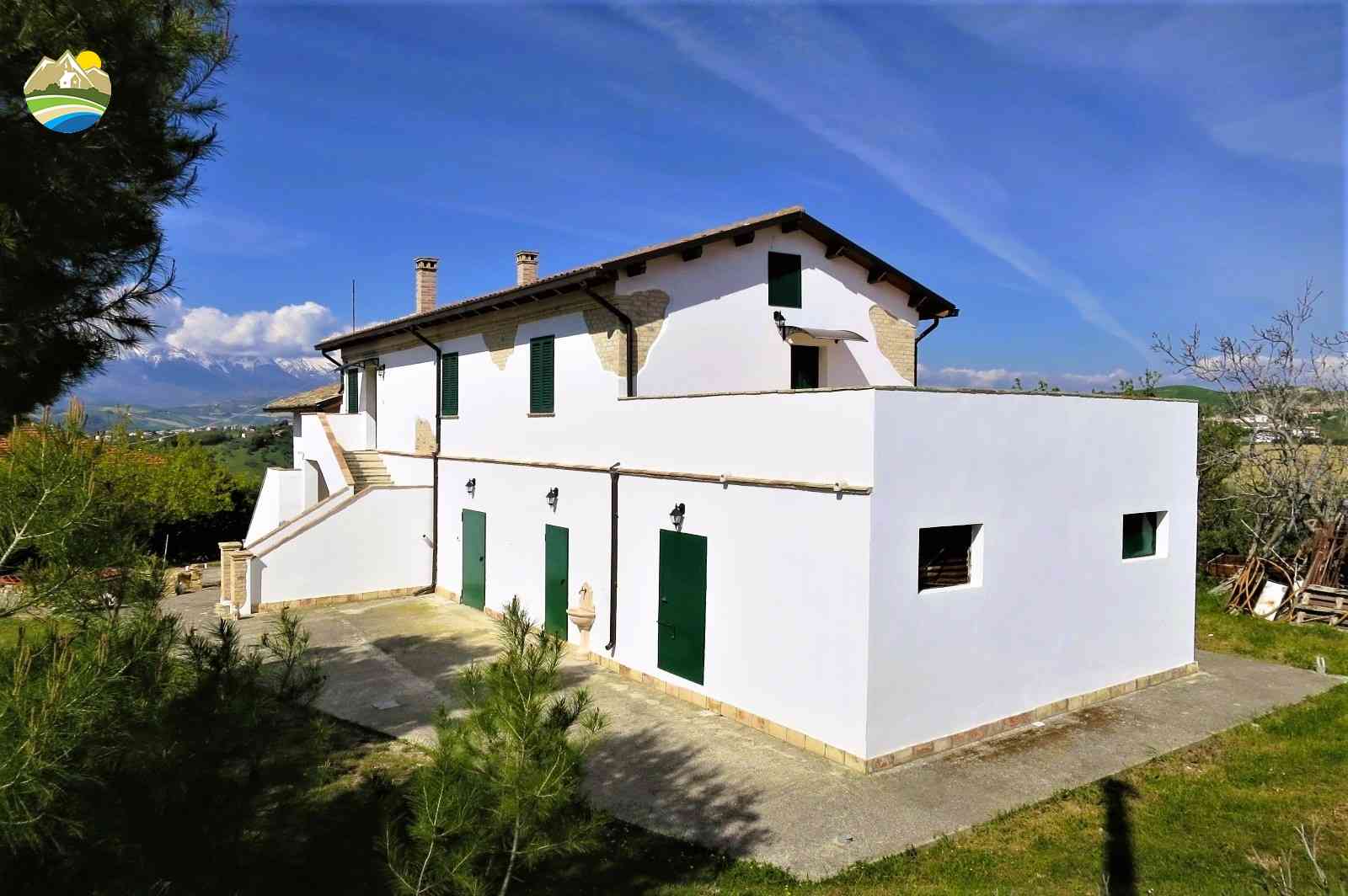 Casa di campagna Case delle Cicale - Città Sant'Angelo - EUR 316.388