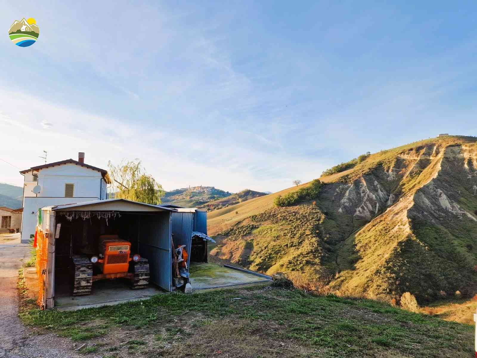 Country Houses Country Houses for sale Cellino Attanasio (TE), Tenuta Vallerossa - Cellino Attanasio - EUR 242.405 850
