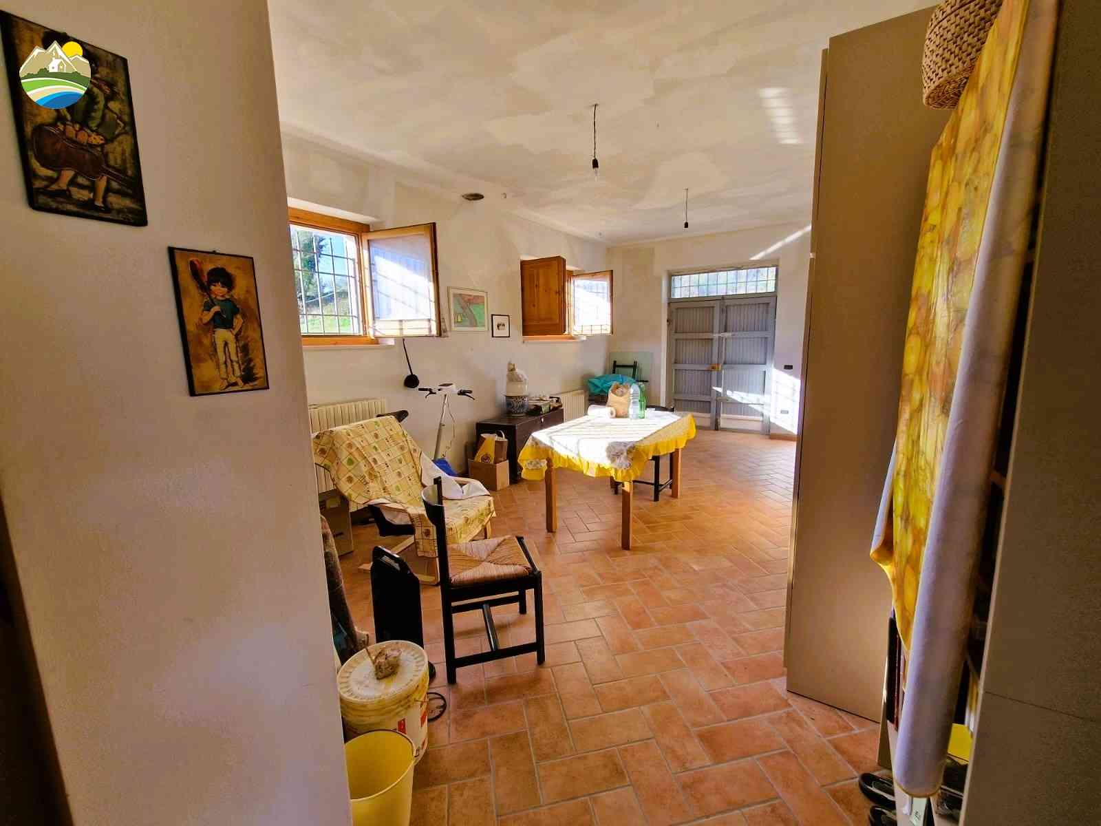 Country Houses Country Houses for sale Elice (PE), Casa Ginestra - Elice - EUR 256.328 810