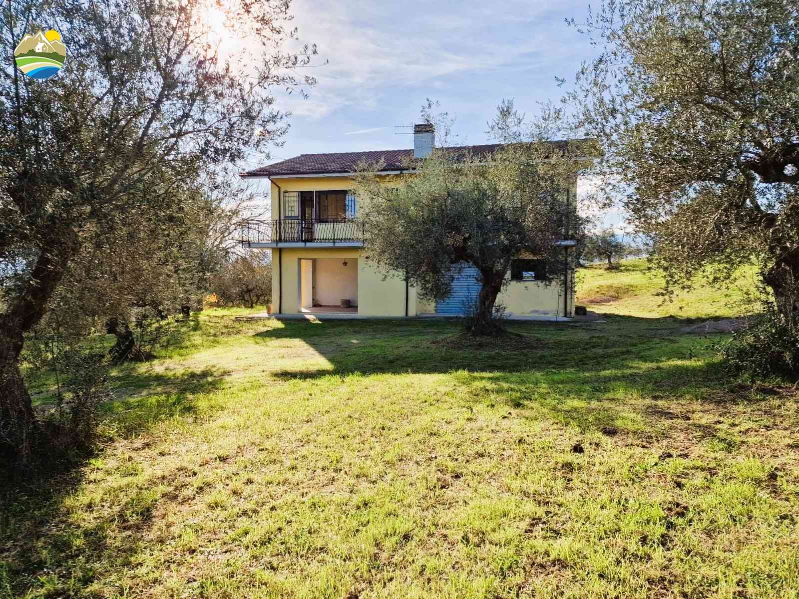 Country Houses Country Houses for sale Elice (PE), Casa Ginestra - Elice - EUR 256.328 860