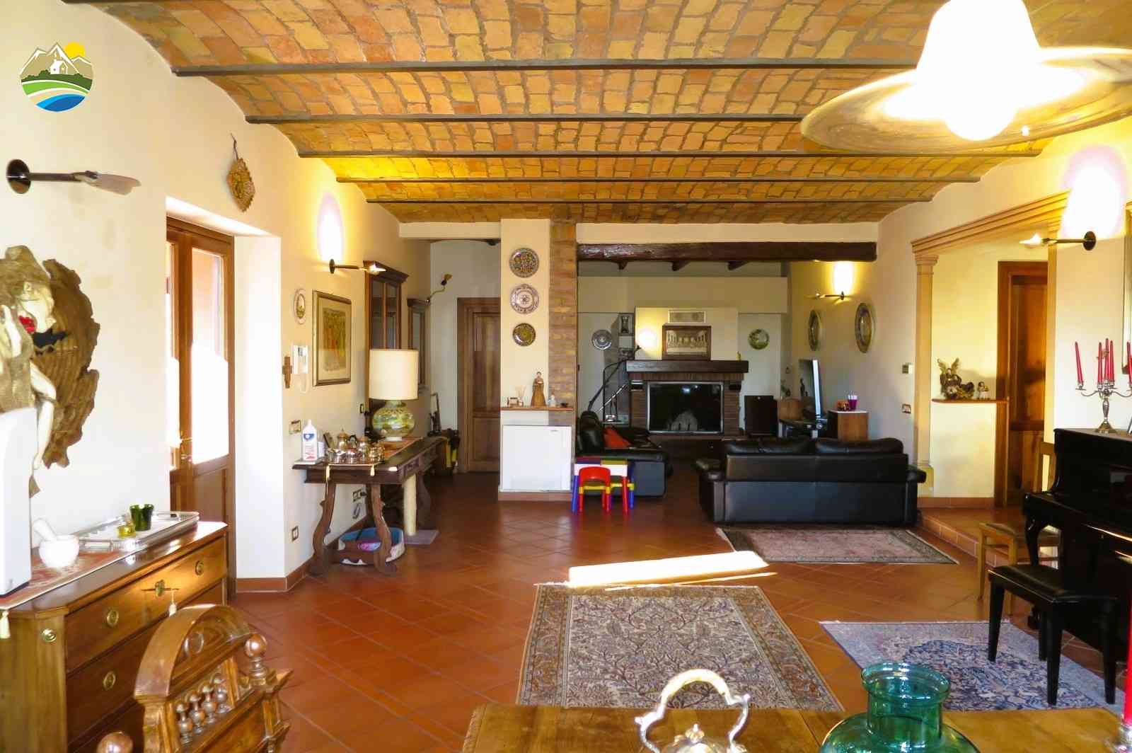 Casa di campagna Casa di campagna in vendita Bellante (TE), Casale La Vignola - Bellante - EUR 486.073 600
