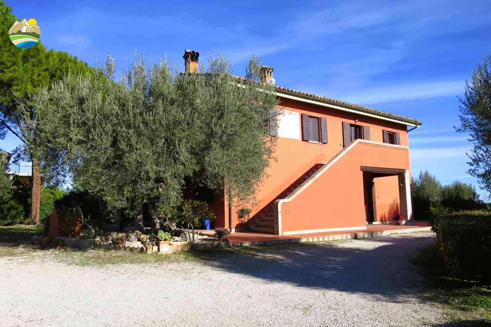 Country Houses Country Houses for sale Bellante (TE), Casale La Vignola - Bellante - EUR 524.401 610