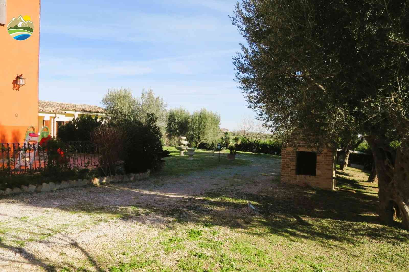 Country Houses Country Houses for sale Bellante (TE), Casale La Vignola - Bellante - EUR 524.401 930