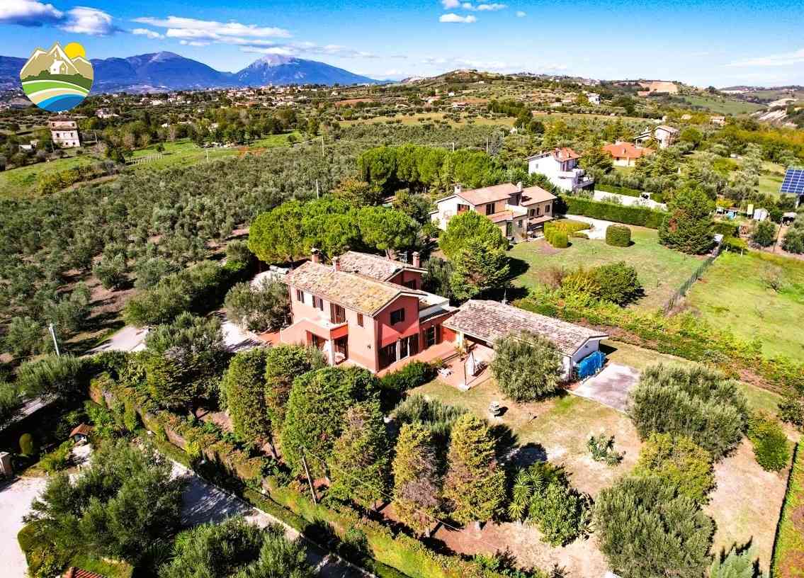 Country Houses Country Houses for sale Bellante (TE), Casale La Vignola - Bellante - EUR 486.073 960