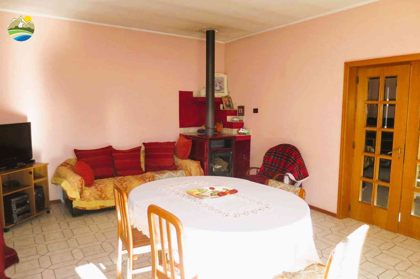 Country Houses Country Houses for sale Castiglione Messer Raimondo (TE), Casa Allamanda - Castiglione Messer Raimondo - EUR 125.614 690